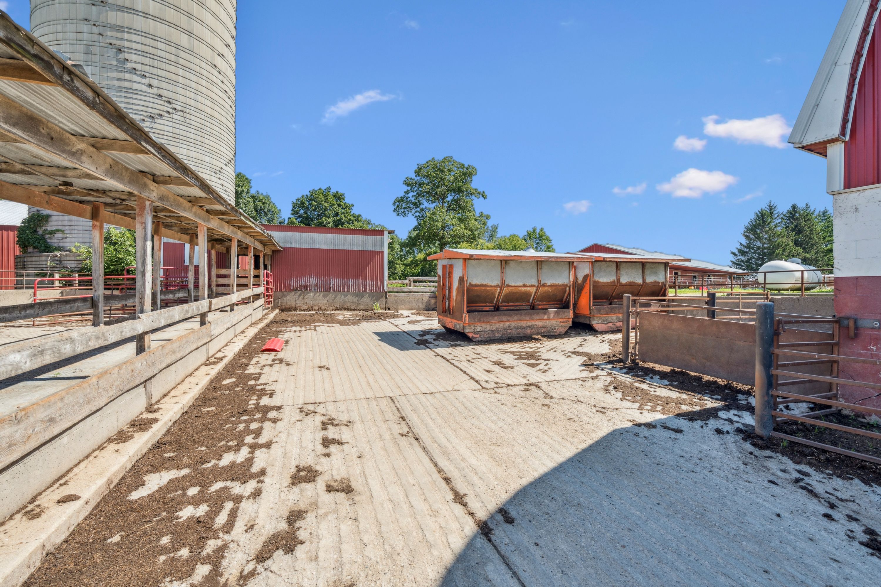 Listing Photo: 8707 & 8713 Riverside Road Farm (57)